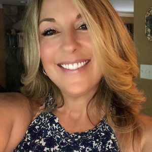 Meet your Posher, Stacy